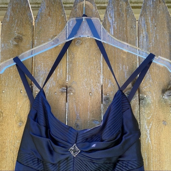 Badgley Mischka 100% Silk Midnight Blue Halter Dress Sz 6 - Picture 7 of 13